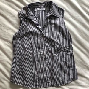 Pinstripe, collard top